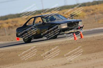 media/Oct-02-2022-24 Hours of Lemons (Sun) [[cb81b089e1]]/915am (I-5)/